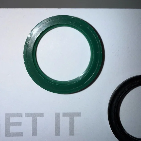 Gucci Bezels - Green/Red and Black - Picture 6 of 7